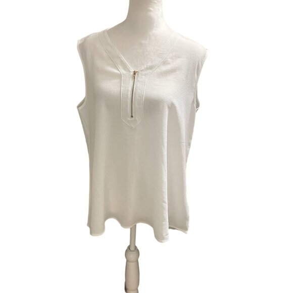Red Popcorn Sleeveless White Top With Zipper Front & Lattice Back Detail Size L - Picture 1 of 4